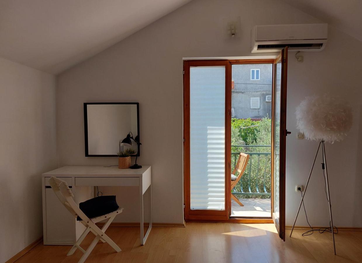 Apartments Natalia Supetar Eksteriør bilde